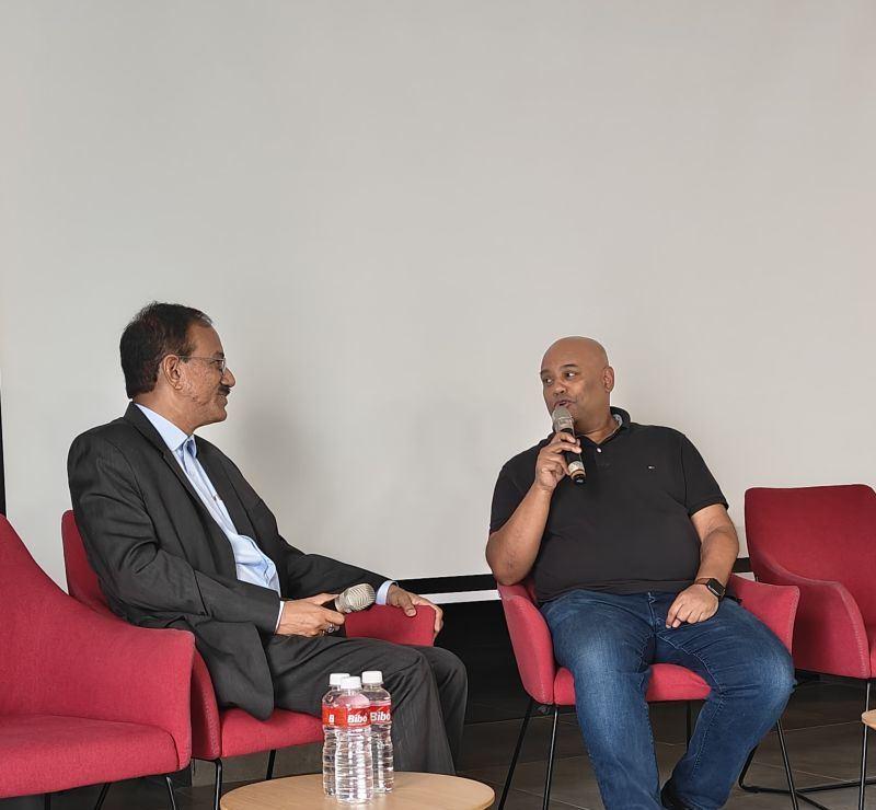  STARTUP CONNECT